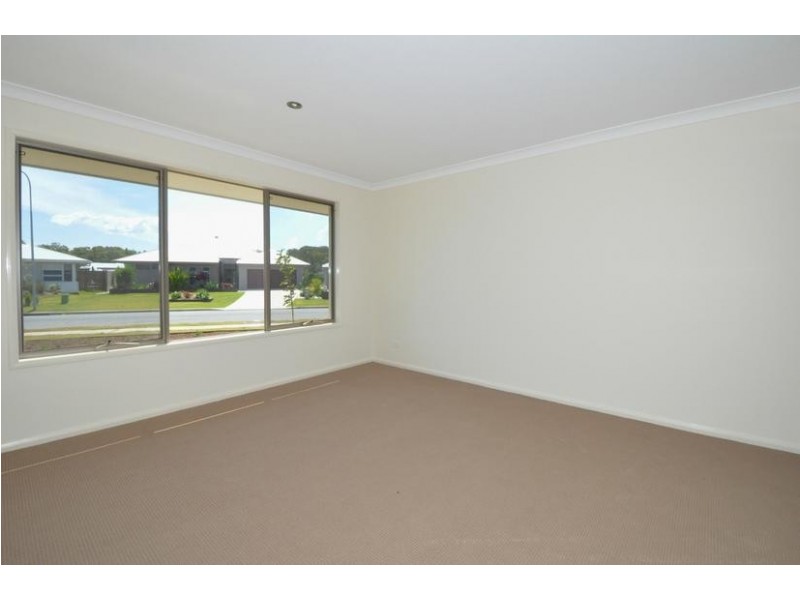 7 Hassett Drive, Pottsville NSW 2489