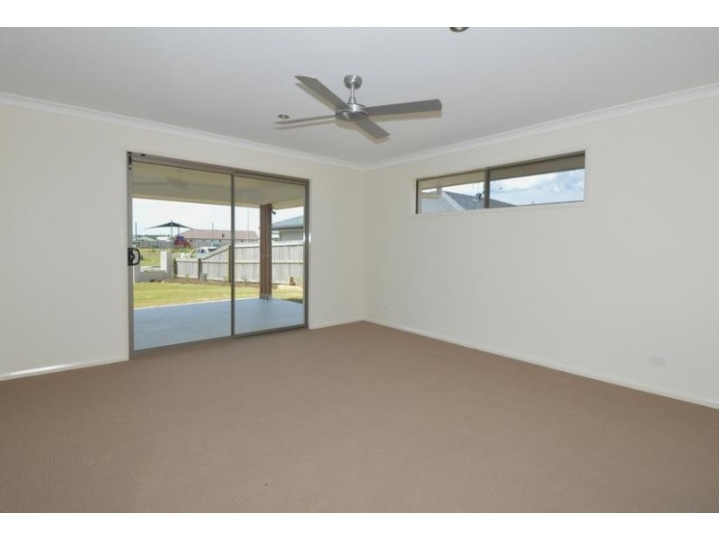 7 Hassett Drive, Pottsville NSW 2489