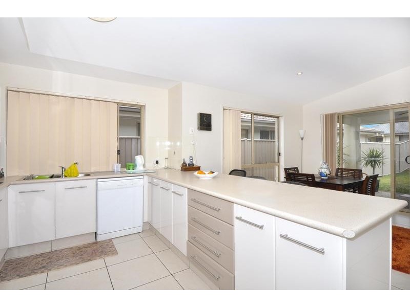 2/70 Lennox Circuit, Pottsville NSW 2489