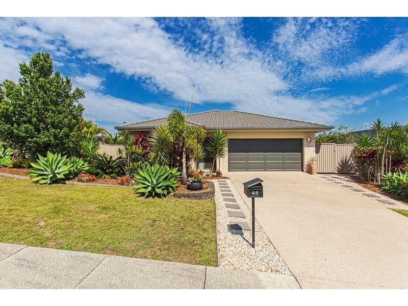 45 Lennox Circuit, Pottsville NSW 2489