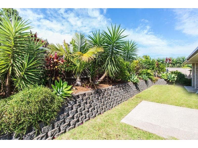 45 Lennox Circuit, Pottsville NSW 2489