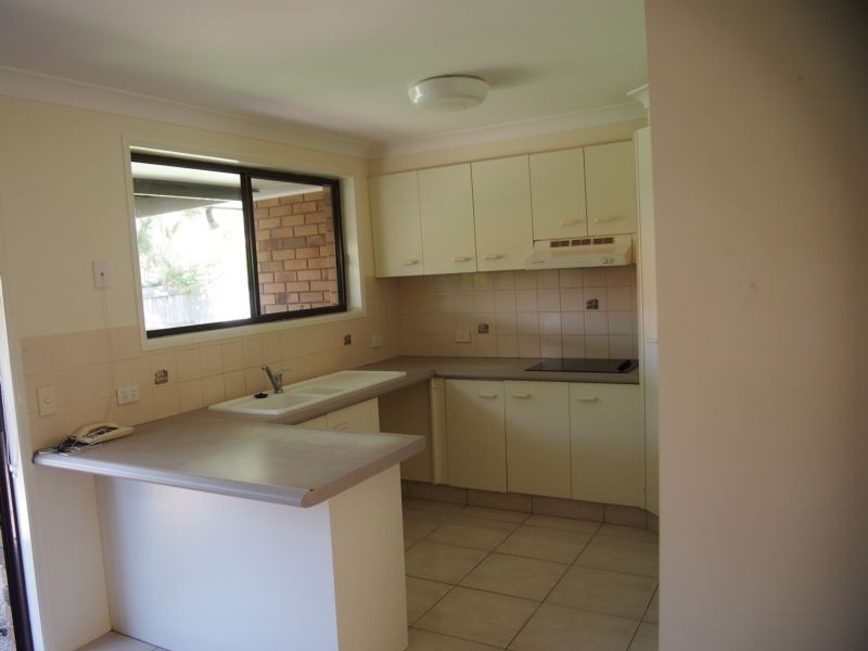 2/10 Edward Avenue, Pottsville NSW 2489