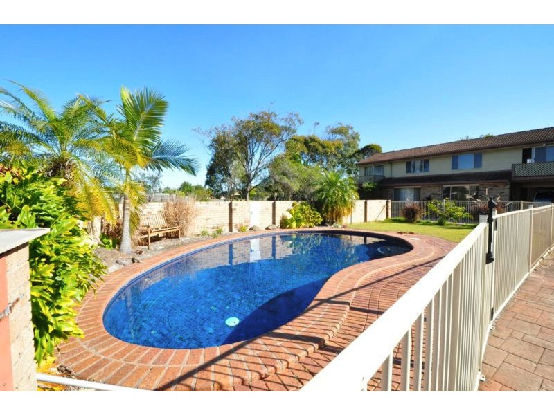 2/1 Mount Batten Court, Pottsville NSW 2489