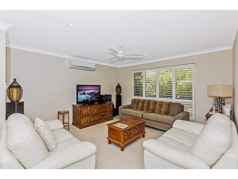 2/5 Terrigal Street, Pottsville NSW 2489