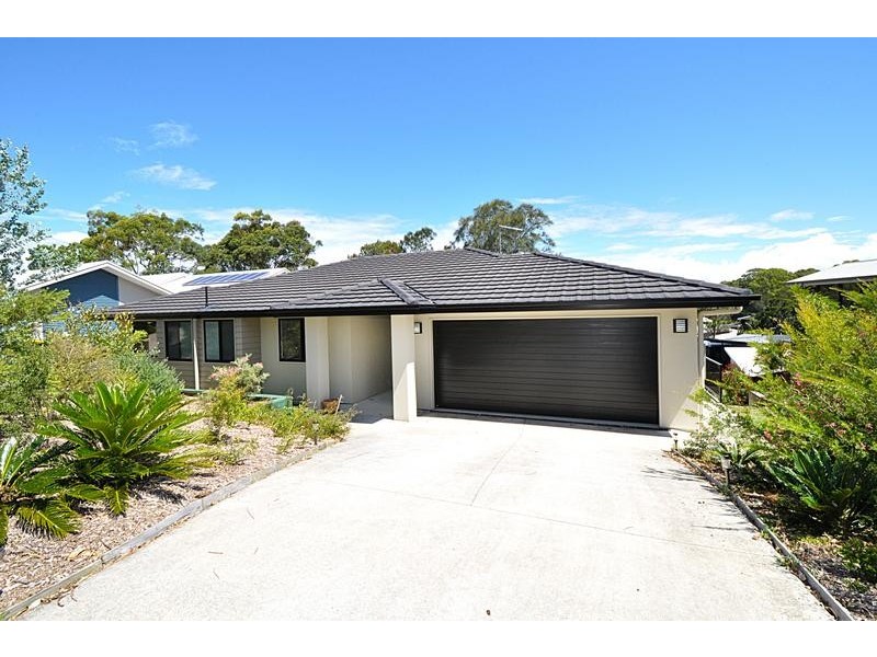 11 Hovea Drive, Pottsville NSW 2489