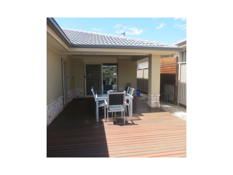 2/74 Newcastle Drive, Pottsville NSW 2489