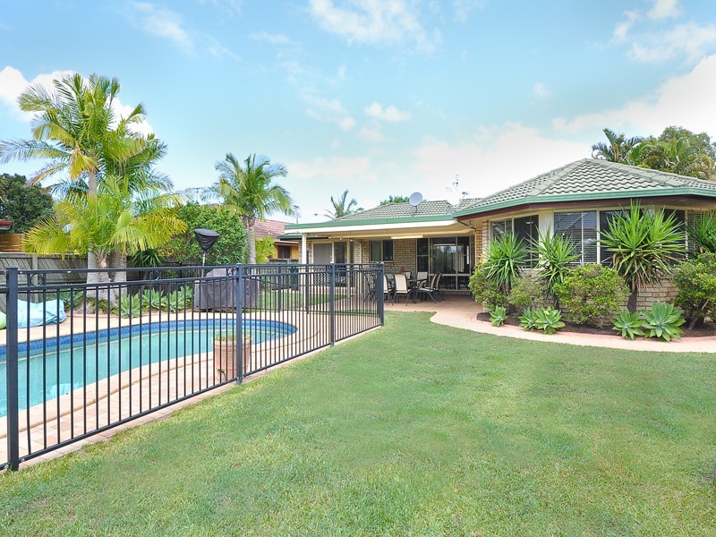 24 McKenzie Avenue, Pottsville NSW 2489