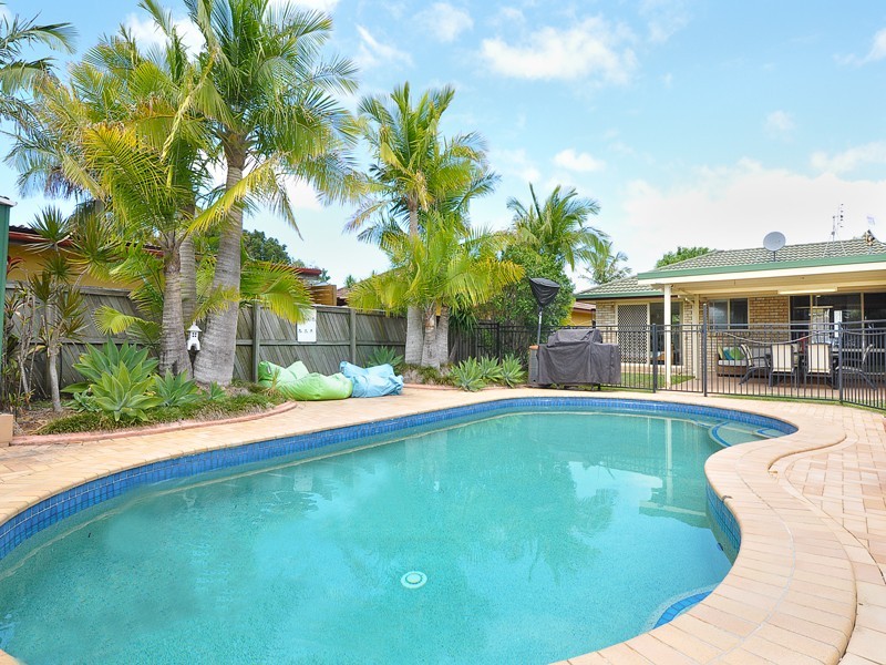 24 McKenzie Avenue, Pottsville NSW 2489