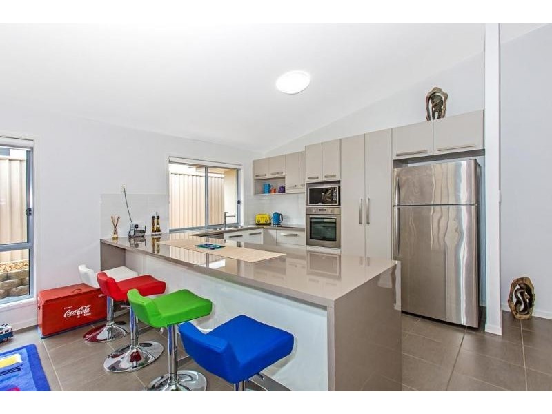 2/50 Newcastle Drive, Pottsville NSW 2489