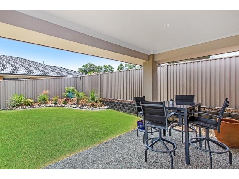 2/50 Newcastle Drive, Pottsville NSW 2489