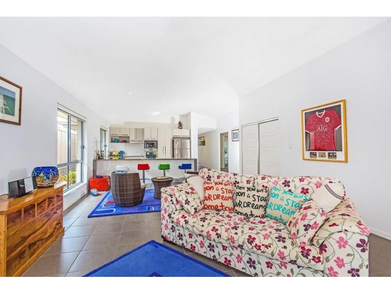 2/50 Newcastle Drive, Pottsville NSW 2489