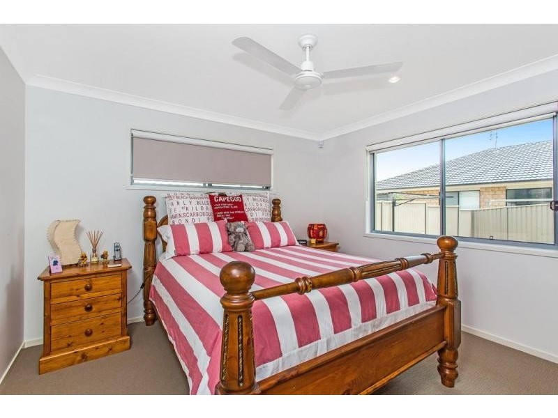 2/50 Newcastle Drive, Pottsville NSW 2489