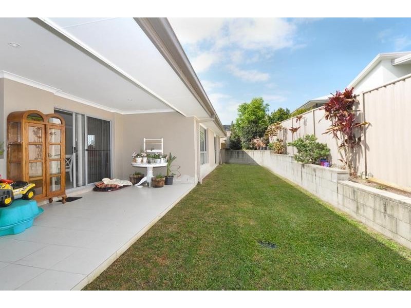 2/9 Narooma Street, Pottsville NSW 2489