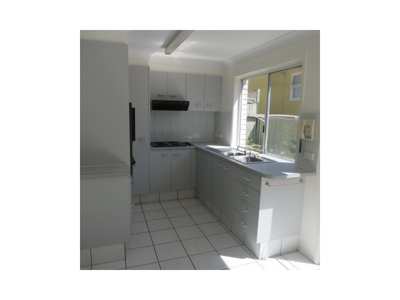 2/6 Elanora Avenue, Pottsville NSW 2489