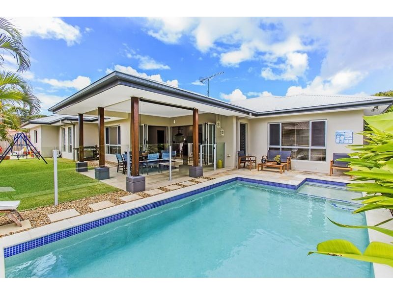 19 Suffolk Parade, Pottsville NSW 2489