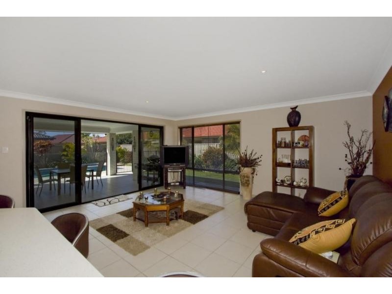 6 Moonee Street, Pottsville NSW 2489