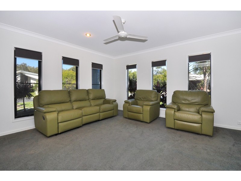 1 Butternut Place, Pottsville NSW 2489