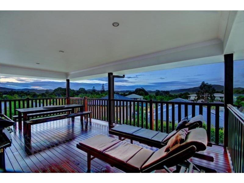 123 Newcastle Drive, Pottsville NSW 2489