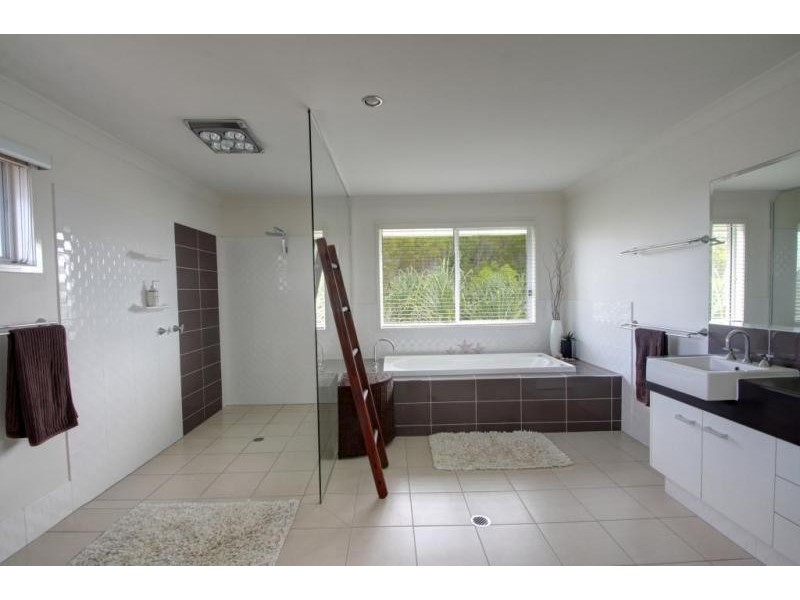 123 Newcastle Drive, Pottsville NSW 2489