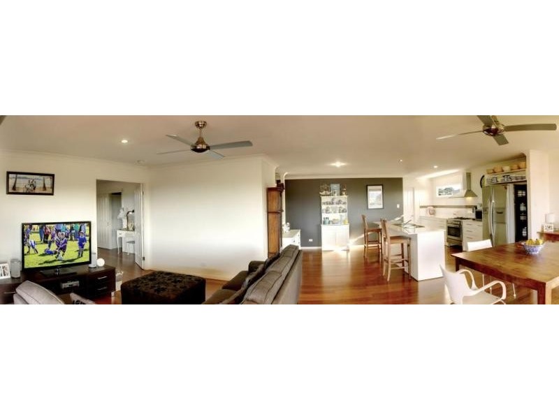 123 Newcastle Drive, Pottsville NSW 2489