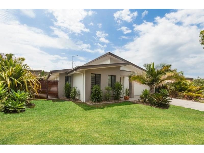 16 Sugar Glider Drive, Pottsville NSW 2489