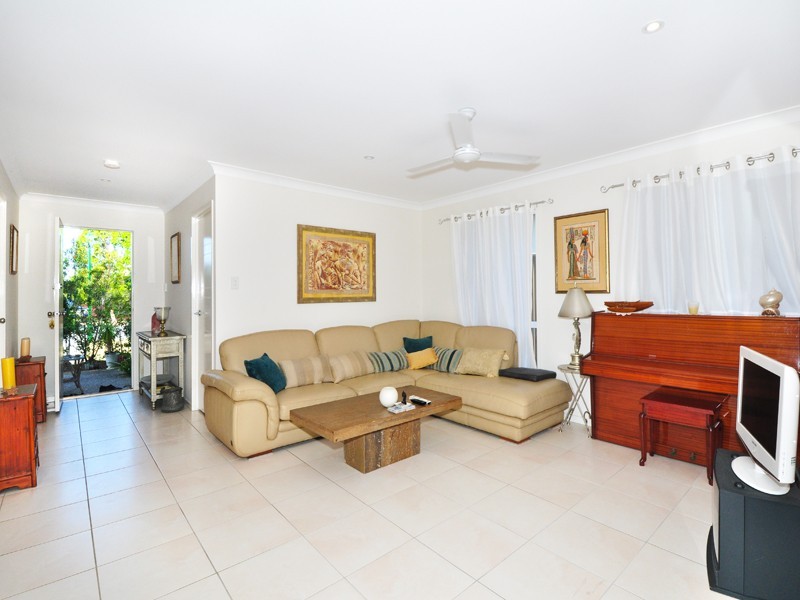 2/12 Lennox Circuit, Pottsville NSW 2489