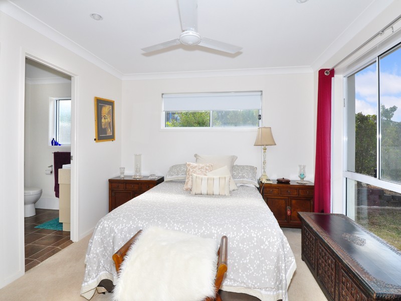 2/12 Lennox Circuit, Pottsville NSW 2489