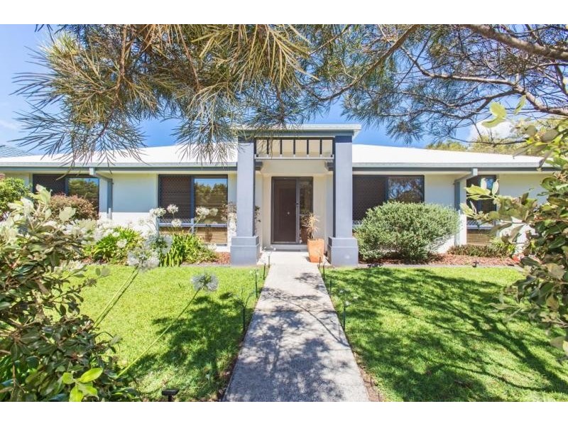 2 Yamba Street, Pottsville NSW 2489