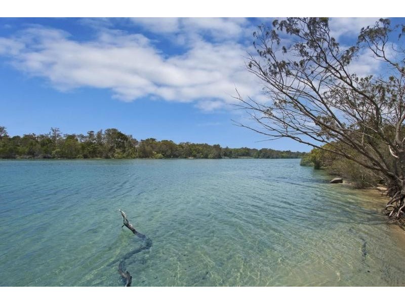 40 Andrew Avenue, Pottsville NSW 2489