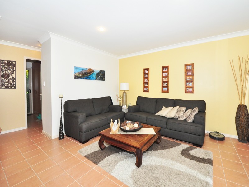 16 Border Crescent, Pottsville NSW 2489