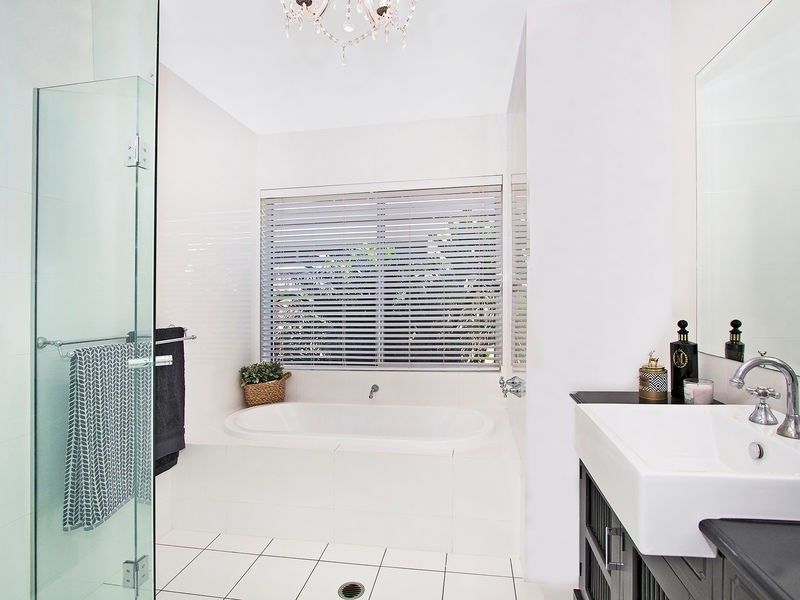 8 Camden Court, Pottsville NSW 2489