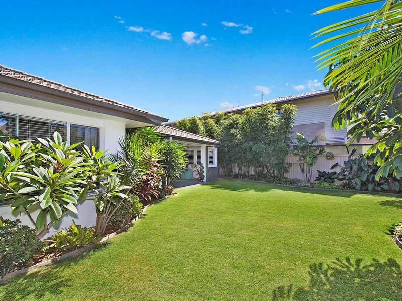 8 Camden Court, Pottsville NSW 2489