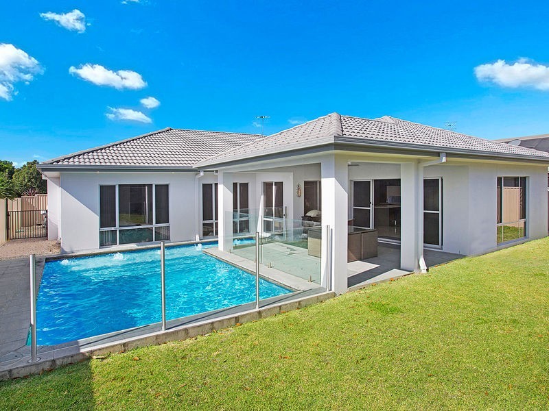 16 Newcastle Drive, Pottsville NSW 2489