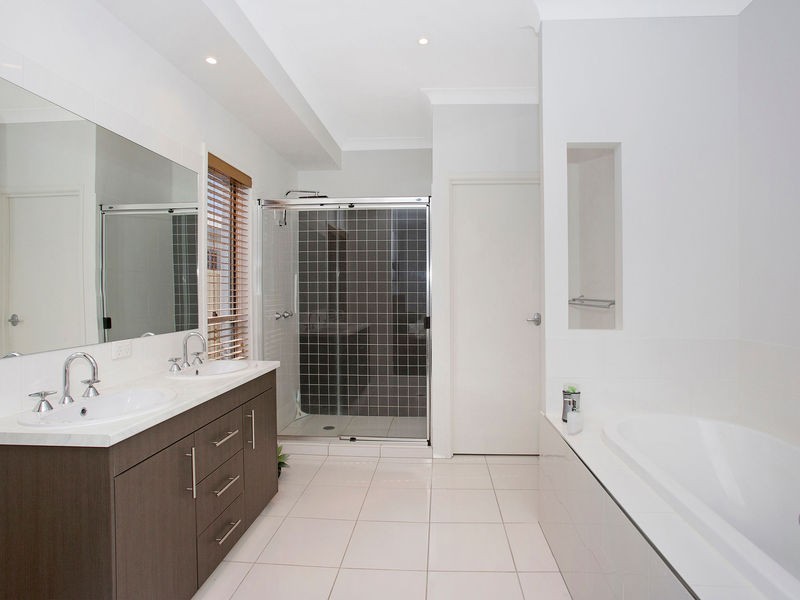 16 Newcastle Drive, Pottsville NSW 2489