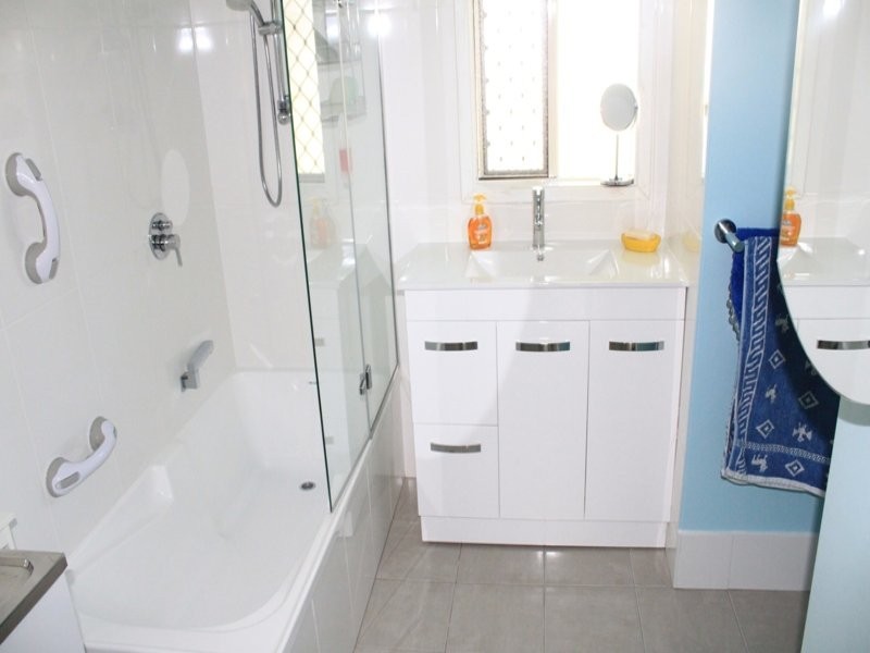 24 Buckingham Drive, Pottsville NSW 2489