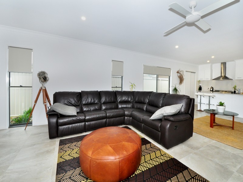 194 Overall Drive, Pottsville NSW 2489