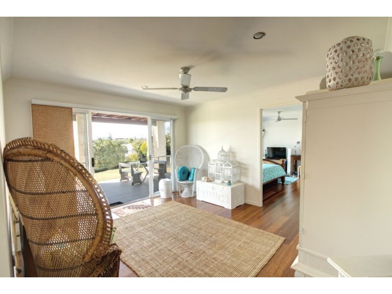 123 Newcastle Drive, Pottsville NSW 2489