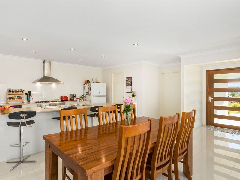 7 Hassett Drive, Pottsville NSW 2489