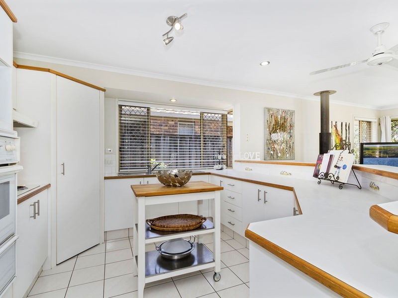 43 Andrew Avenue, Pottsville NSW 2489