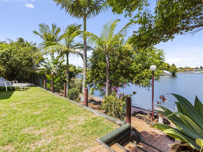 43 Andrew Avenue, Pottsville NSW 2489