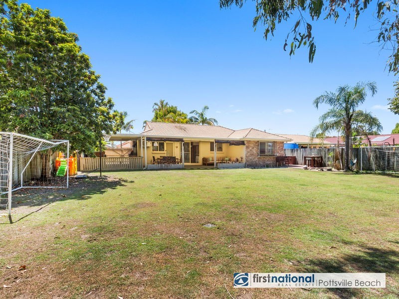 22 Edward Ave, Pottsville NSW 2489