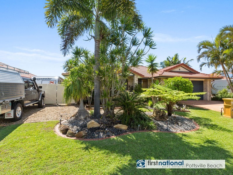 19 Taylor Drive, Pottsville NSW 2489