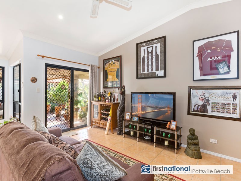 19 Taylor Drive, Pottsville NSW 2489