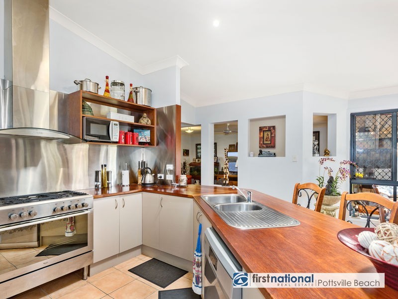 19 Taylor Drive, Pottsville NSW 2489