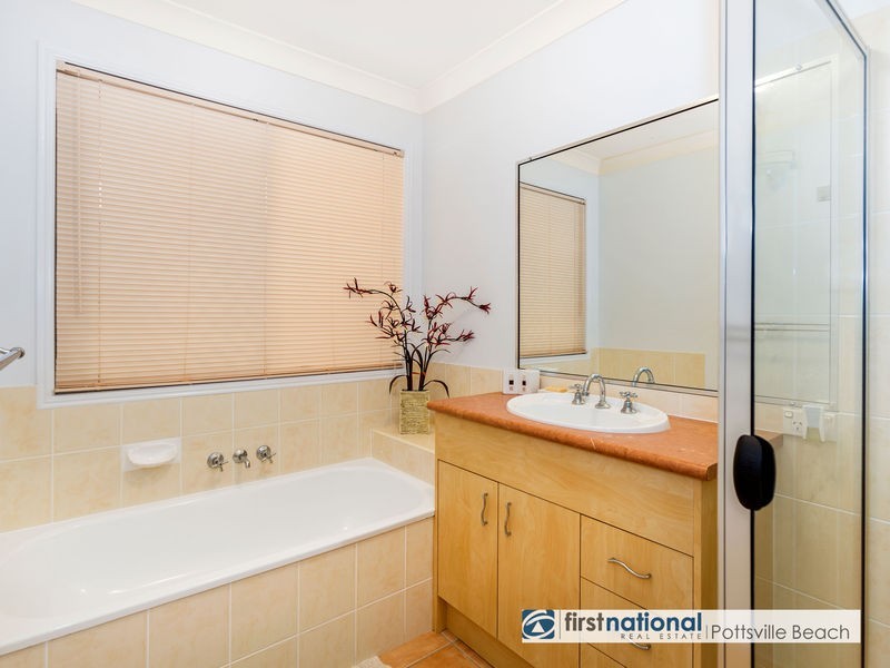 19 Taylor Drive, Pottsville NSW 2489