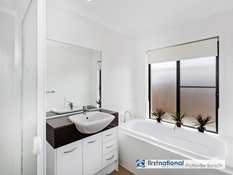 5 Hassett Drive, Pottsville NSW 2489