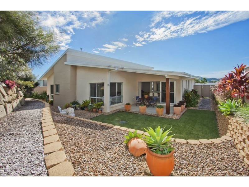 49 Newcastle Drive, Pottsville NSW 2489