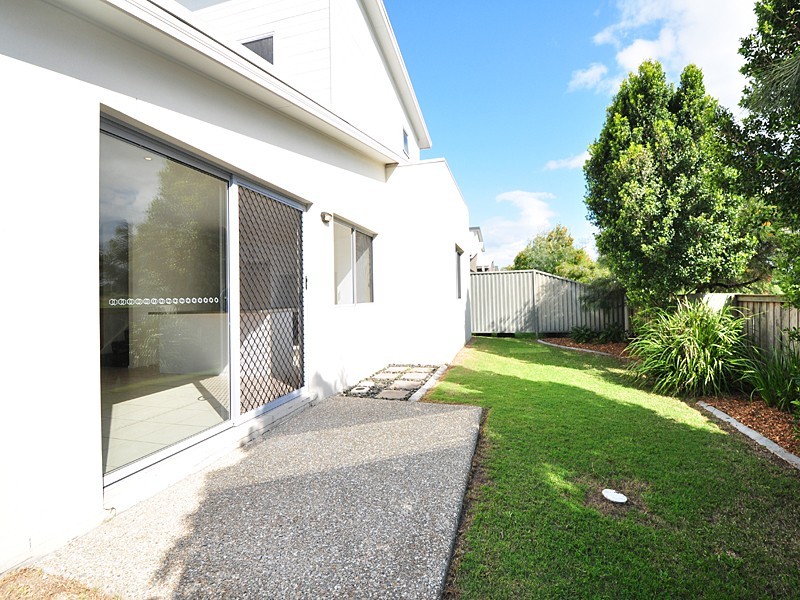 17/42-58 Ballina Street (entry on Seabreeze Boulevard), Pottsville NSW 2489