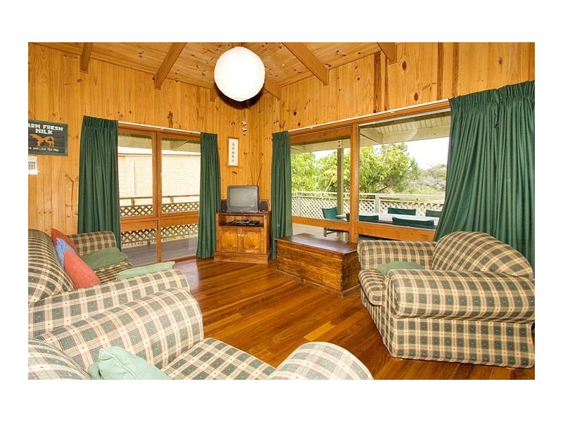 5 Surfside Crescent, Pottsville NSW 2489