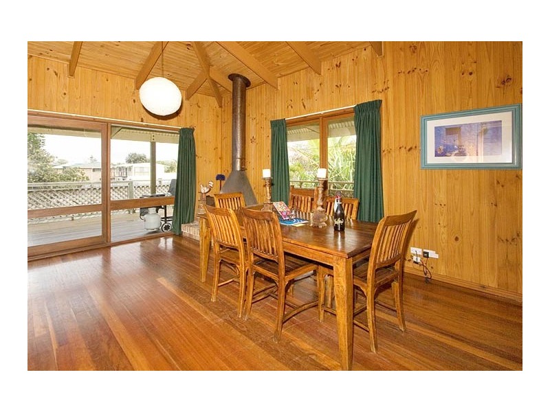 5 Surfside Crescent, Pottsville NSW 2489